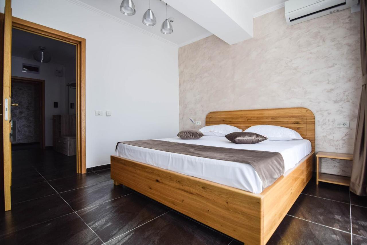 Apart Hotel Victor Mamaia Esterno foto